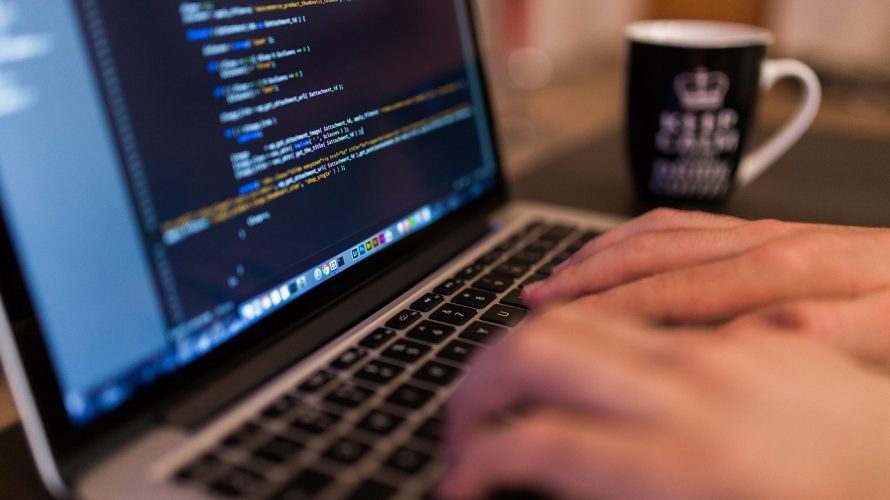 【use strict】strict(厳格)モードと非strictモードで関数の実行結果を試してみる